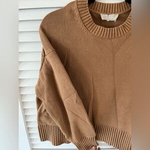 Everlane 100% cotton boxy crew sweater size Medium